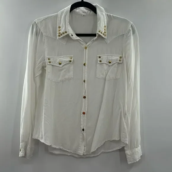 3For$20 Fate White Snap Blouse. With Gold Stud Detailing size M - Picture 1 of 4